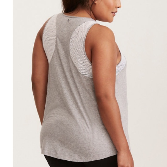 TORRID ACTIVE - MESH INSET TANK TOP - Picture 3 of 5